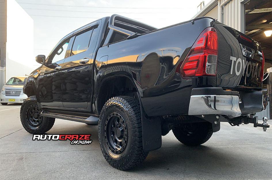 TOYOTA HILUX N80 4WD ATX AX201 CAST IRON BLACK
